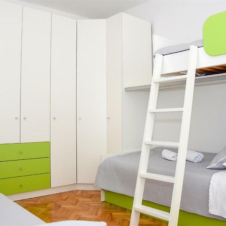 Crnika Apartment Мандре Екстериор снимка